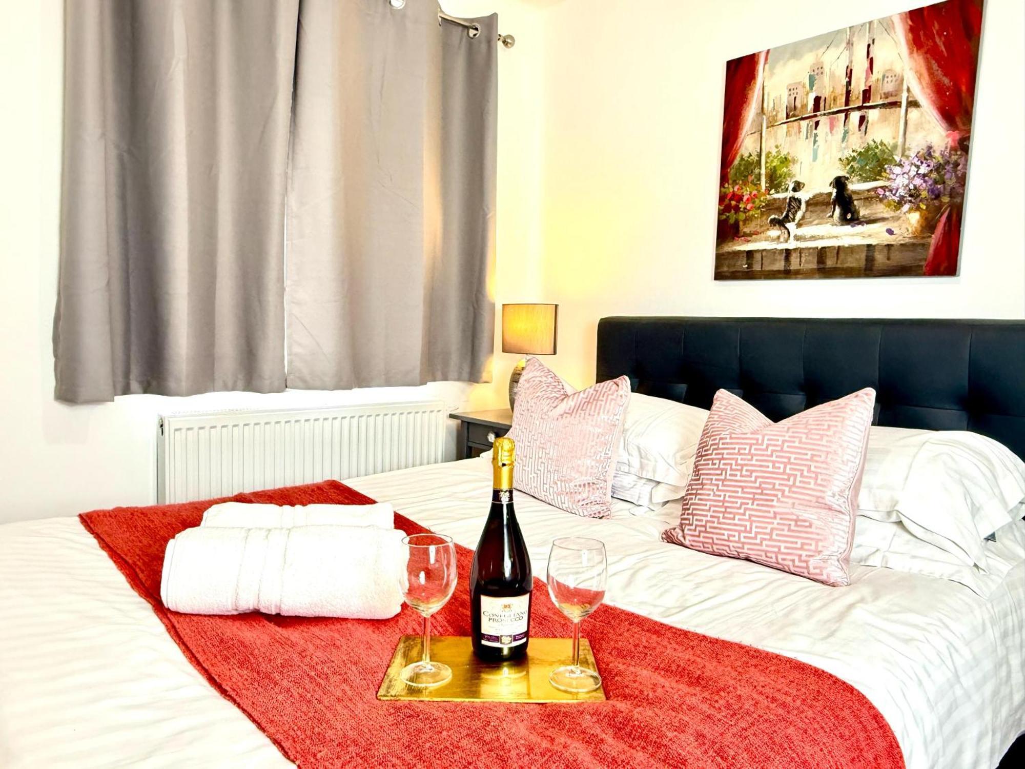 Walnut Flats-F5, Stylish 1-Bedroom - Parking, Netflix, Wifi - Close To Oxford, Bicester & Blenheim Palace Kidlington Luaran gambar
