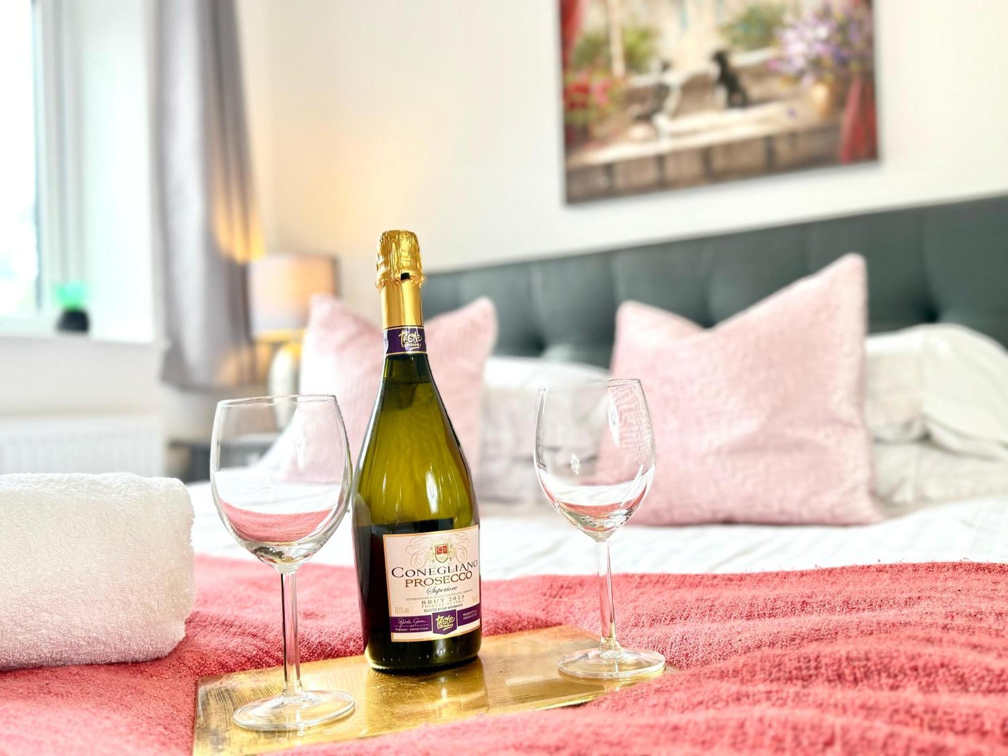 Walnut Flats-F5, Stylish 1-Bedroom - Parking, Netflix, Wifi - Close To Oxford, Bicester & Blenheim Palace Kidlington Luaran gambar